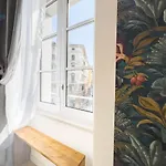 Corridoni 2e Tirabora Short Rent شقة