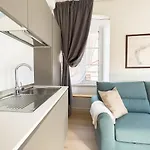 Corridoni 2e Tirabora Short Rent Apartamento