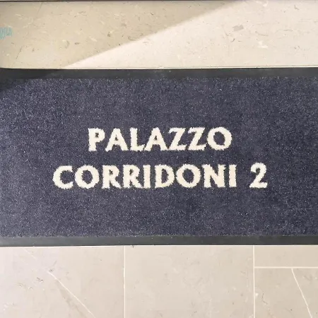 Corridoni 2e Tirabora Short Rent
