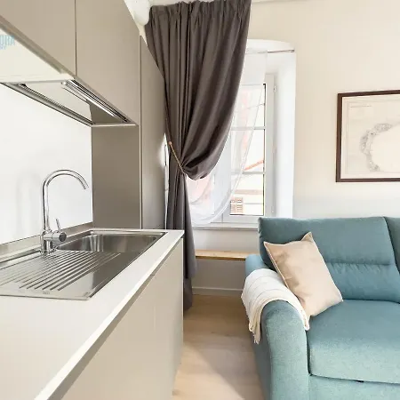 Corridoni 2e Tirabora Short Rent Appartement